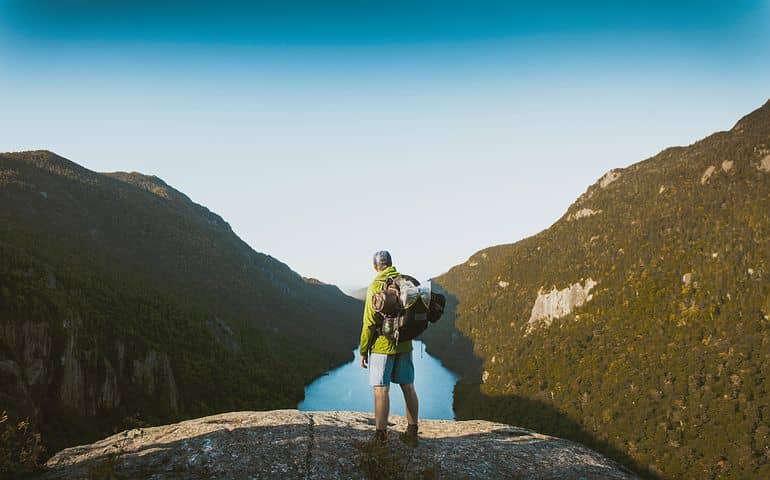 Becoming a Minimalist as a Long-term traveler or digital nomad, unconventional lifestyle, minimalist lifestyle
